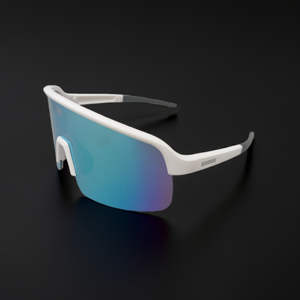 Deal van de week - “Pak nu deze deal voor slechts €50 — je krijgt de Haaghoek Strada + Aero fietssokken in één klap. 🔥 👉 Bestel vandaag!